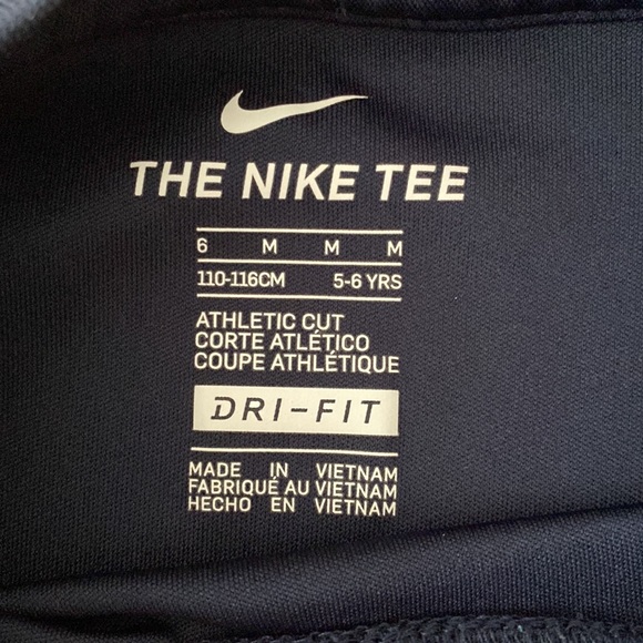 Nike Boys Dri-Fit Navy Long Sleeve - Sz 5-6 - Picture 3 of 4
